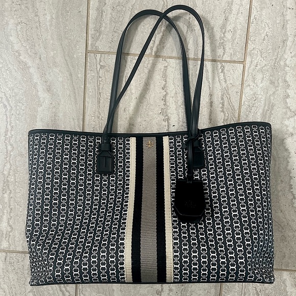 Tory Burch Handbags - Tory Burch Tote